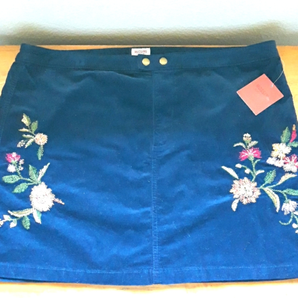 NEW Navy Blue Mossimo Corduroy Mini Skirt Size 18